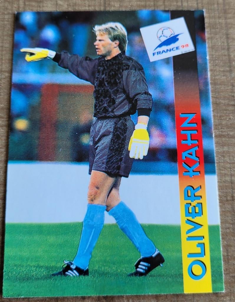Panini voetbalkaart: Oliver Kahn (France 98), Verzamelen, Ophalen of Verzenden, Gebruikt, Poster, Plaatje of Sticker