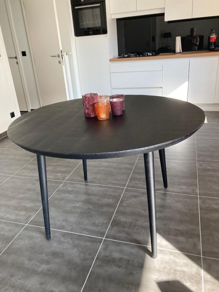 Zwarte tafel rond 120 cm, Ophalen, Rond, Zo goed als nieuw, Vijf personen of meer