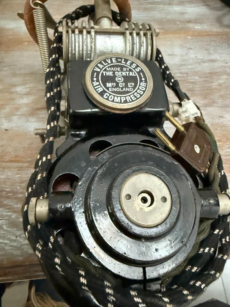 Compresseur à air ancien, sans valve, made by THE DENTAL, En, Envoi