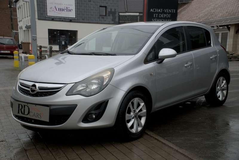 OPEL CORSA 1,4CC*AIRCO*12 MAANDEN GARANTIE, Euro 5, 1398 cc, 4 cilinders, Zwart