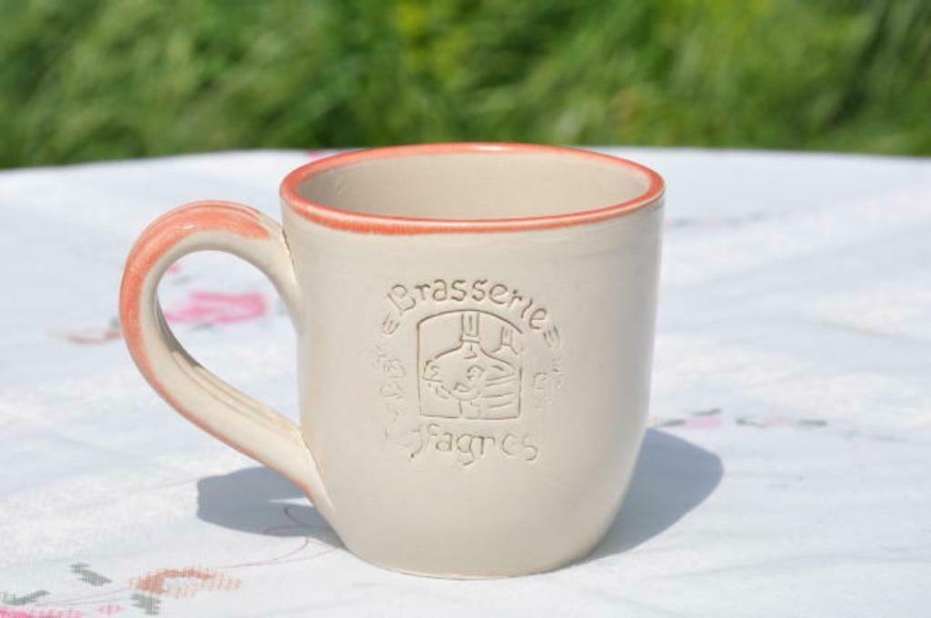 §  chope en gres lardinois brasserie des fagnes bord rose, Enlèvement ou Envoi, Utilisé, Chope(s), Autres marques