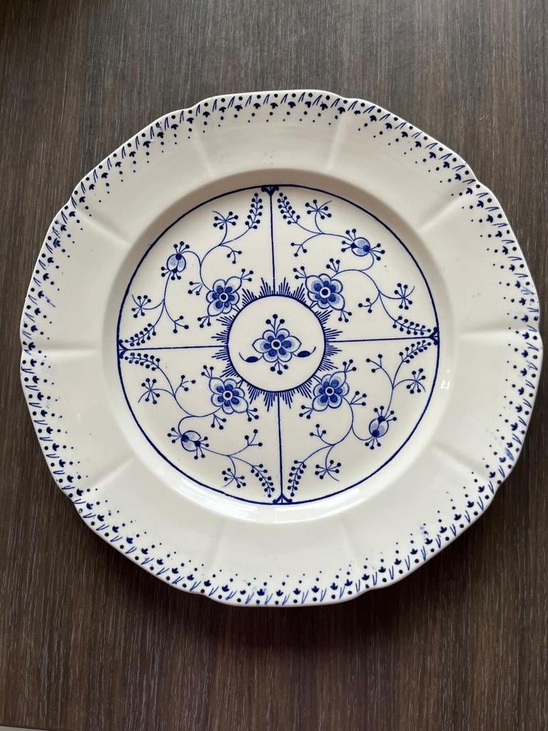 Oude platte schotel – Boch Frères La Louvière – Meissen, Ophalen of Verzenden