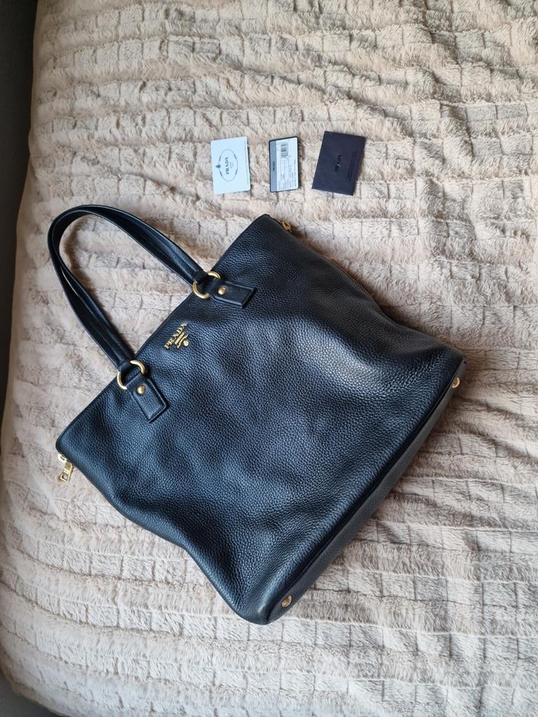 authentieke Prada handtas
Vitello Daino Side Zip tote bag, Ophalen of Verzenden, Zwart, Handtas