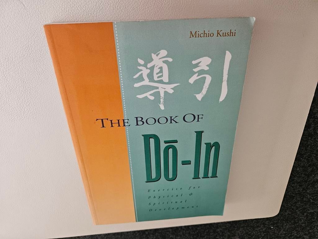 The book of do-in van Michio Kushi, Boeken, Ophalen, Zo goed als nieuw