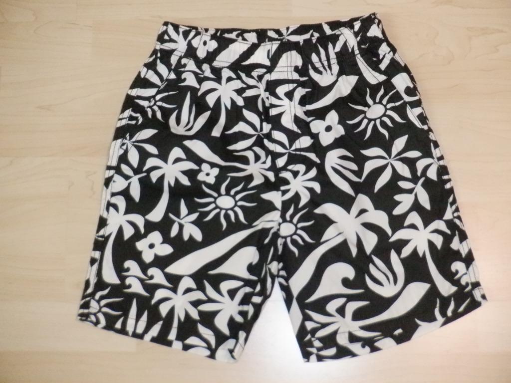 NIEUW zwarte short met witte zomerprint H&M 152, Enfants & Bébés, Vêtements enfant | Taille 152, Garçon ou Fille, Enlèvement ou Envoi
