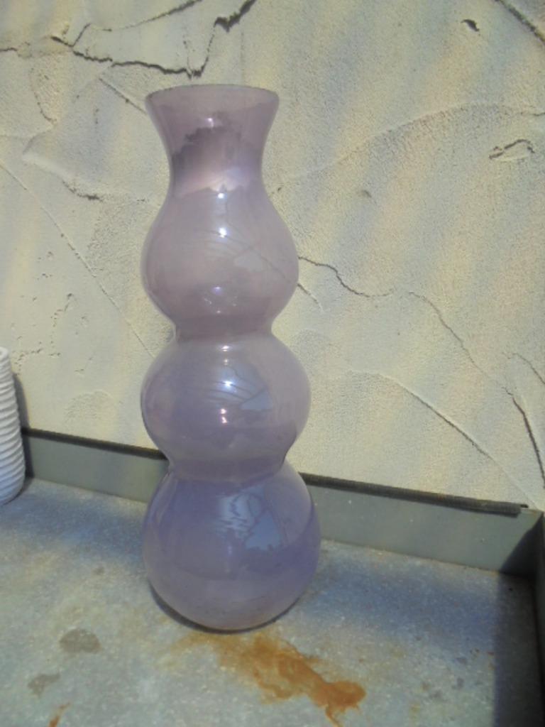 VAAS BOLLEN GROOT LILA GLAS 50 X DIA 19 CM, Huis en Inrichting, Woonaccessoires | Vazen, Gebruikt, Overige kleuren, 50 tot 75 cm