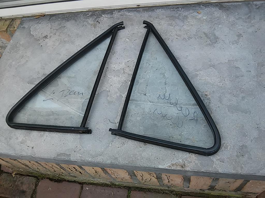 VW T3 Driehoekruitje Blank Glas Links en Rechts, Autos : Pièces & Accessoires, Vitres & Accessoires, Enlèvement ou Envoi, Volkswagen
