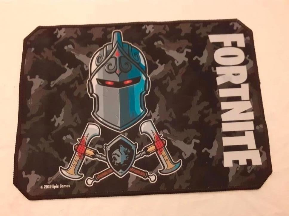 Fortnite muis/game mat., Ophalen of Verzenden, Gaming muismat, Zo goed als nieuw, Fortnite