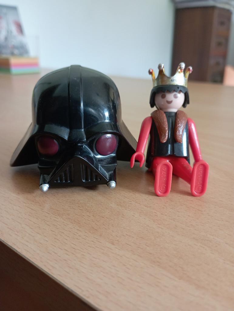 431) rijdende Darth vader helm....2012 Rovio Hasbro SA, Ophalen of Verzenden, Gebruikt, Beeldje of Buste