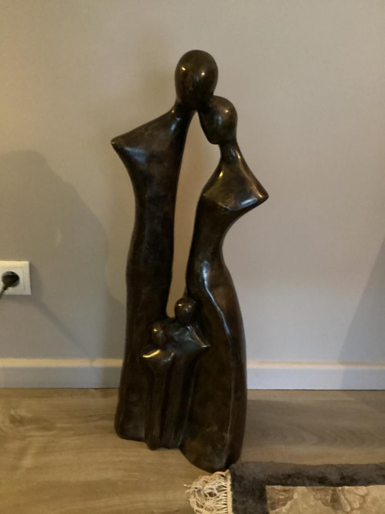 Massief bronzen beeld, Enlèvement