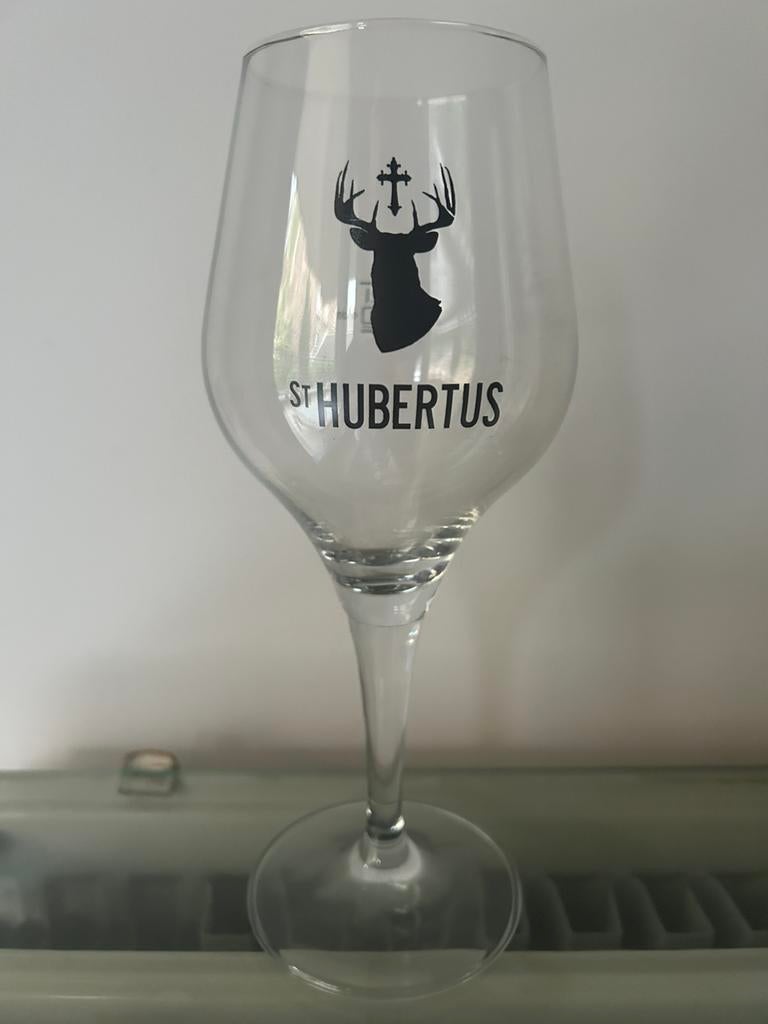 Verre à bière St Hubertus 33cl à 3euro +  de 25cl à 2euro, Enlèvement, Comme neuf