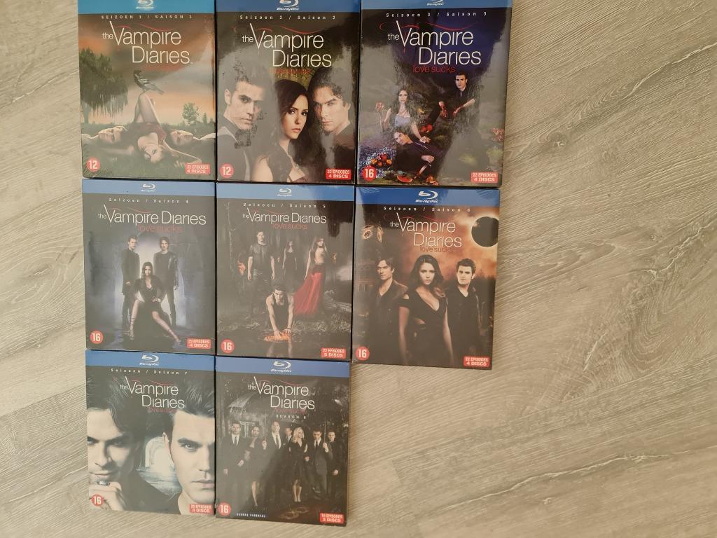 Vampire Diaries BluRay comlete TV serie 1-8 nieuw koopje !!!, CD & DVD, Blu-ray, Enlèvement ou Envoi, Neuf, dans son emballage