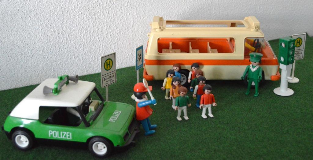 Autobus scolaire et voiture de police vintage Playmobil, Enlèvement ou Envoi, Utilisé, Ensemble complet
