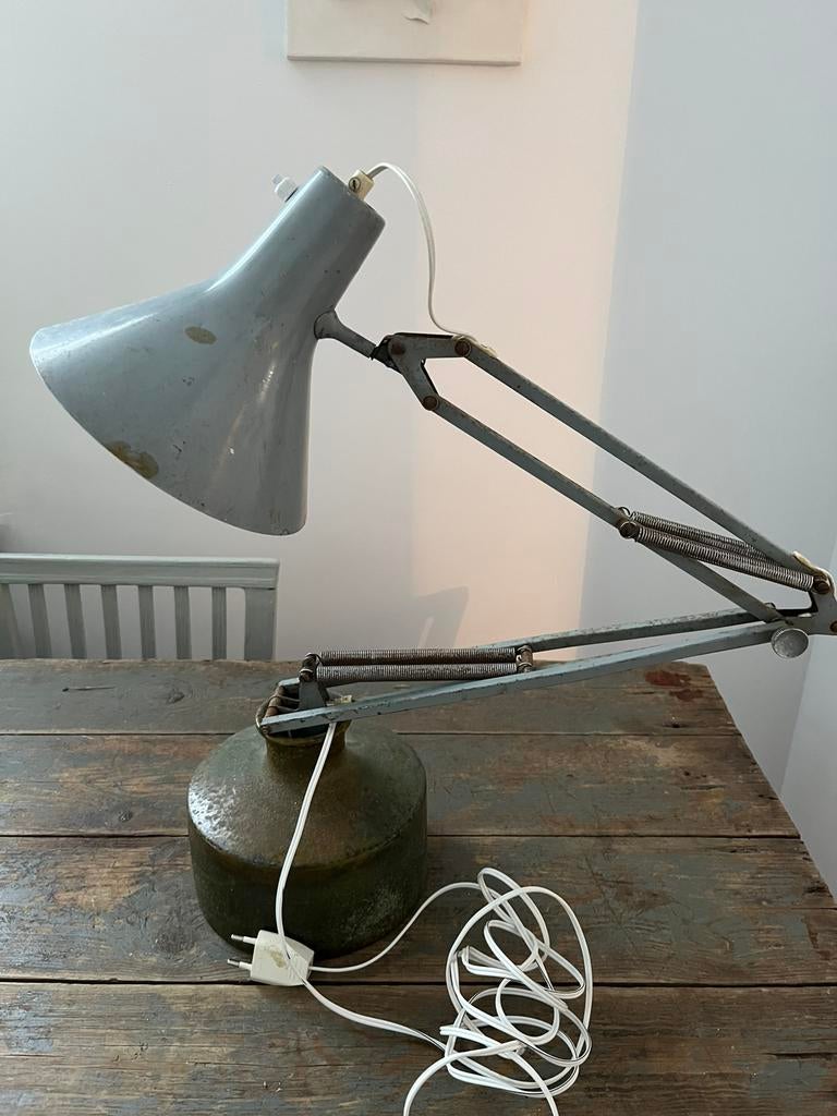 VINTAGE ORIGINEEL BUREAULAMP ATELIER LAMP LUXO GRIJS, Huis en Inrichting, Gebruikt, 50 tot 75 cm, Vintage, Ophalen of Verzenden