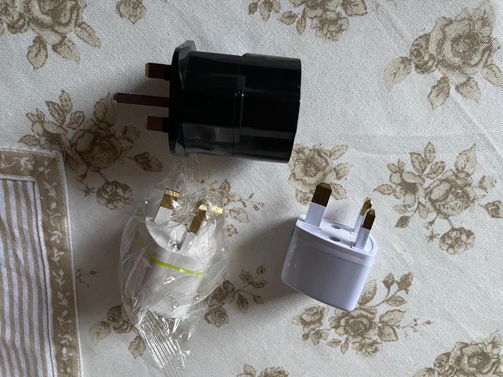 4x Adaptateur de prise électrique 3 broches 220v Europe UK, Envoi, Neuf, Autres types