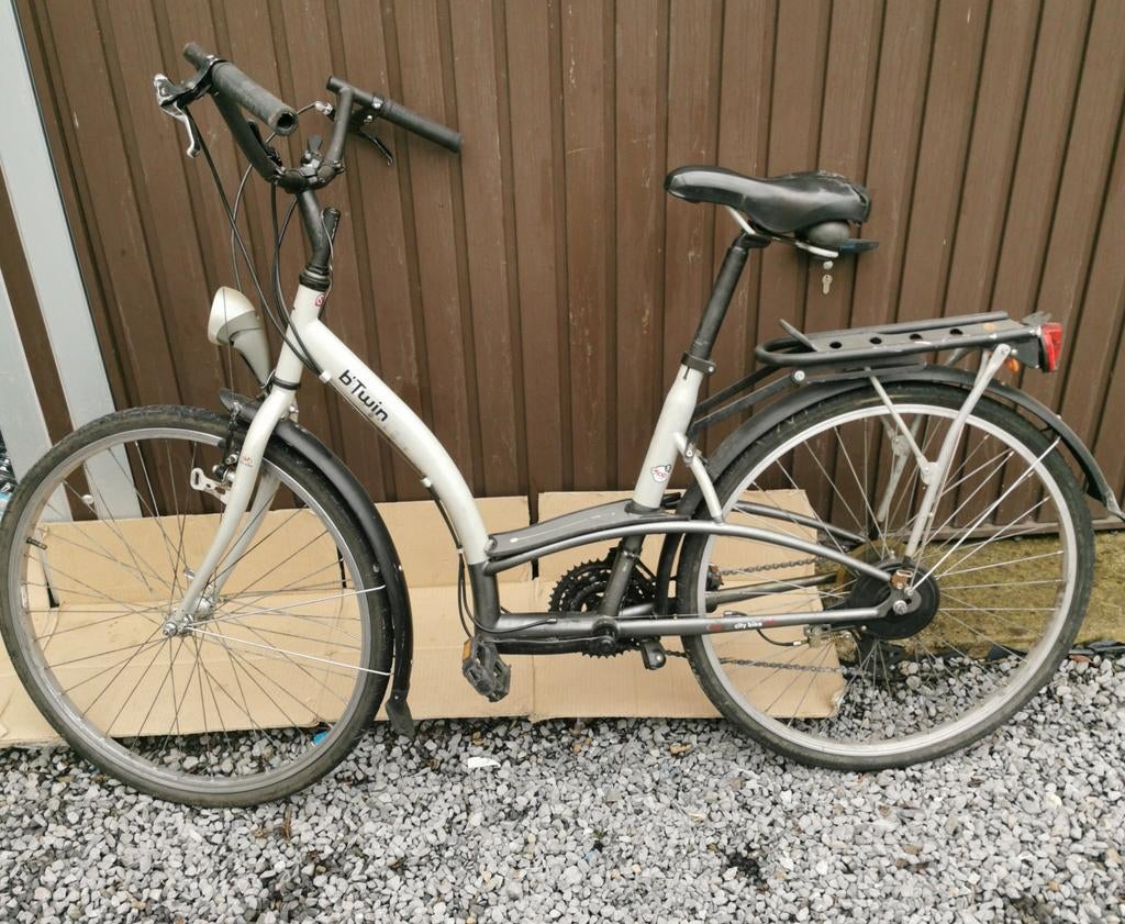 Vélo bon marque B'twin 26 pouces en bon état général propre, Enlèvement ou Envoi