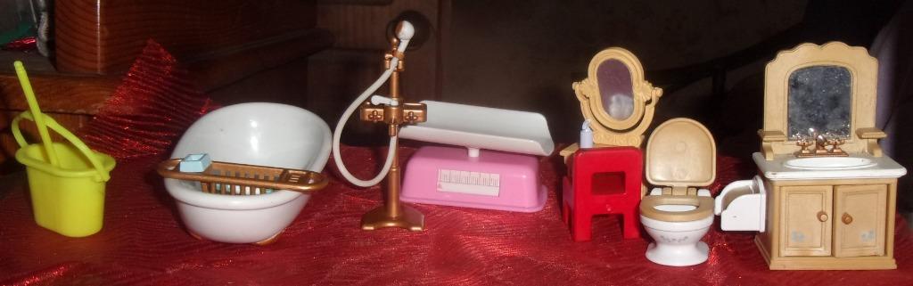 Sylvanian families salle de bain, Enfants & Bébés, Jouets | Maisons de poupées, Enlèvement ou Envoi, Utilisé