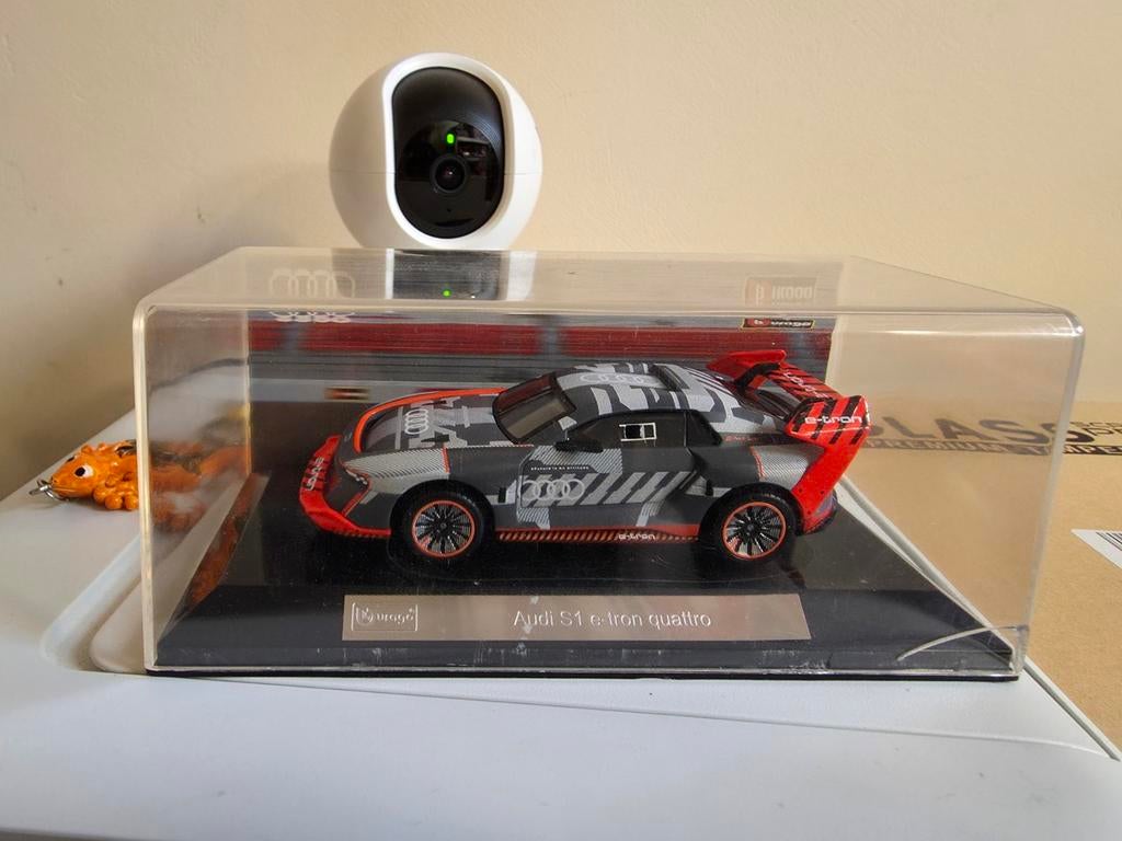 Audi S1 de Tron Quattro Bburago 1/43e, Ophalen of Verzenden, Nieuw, Auto, Overige merken