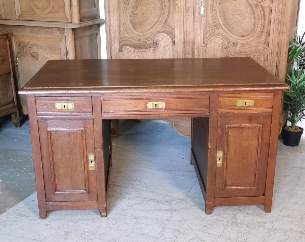 Oude bureau in eik L 125 D 85cm H 75cm, Ophalen