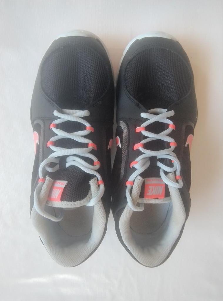 Nike sportschoenen dames, Ophalen, Nike, Gedragen, Sportschoenen