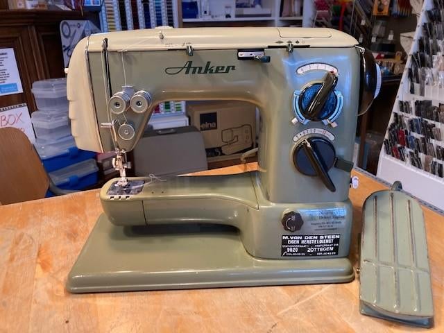 Anker FZ Automatic - mooie vintage machine, Hobby & Loisirs créatifs, Machines à coudre & Accessoires, Utilisé, Machine à coudre