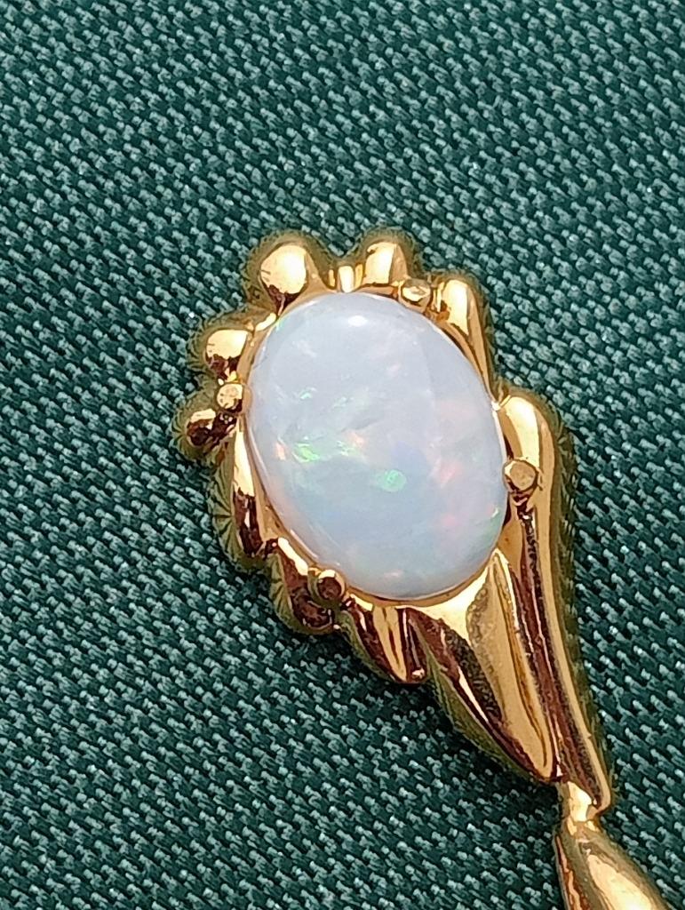 Collier en or 14 carats avec cristal opale de Coober Pedy, Bijoux, Sacs & Beauté, Colliers, Neuf, Enlèvement ou Envoi, Or, Avec pierre précieuse