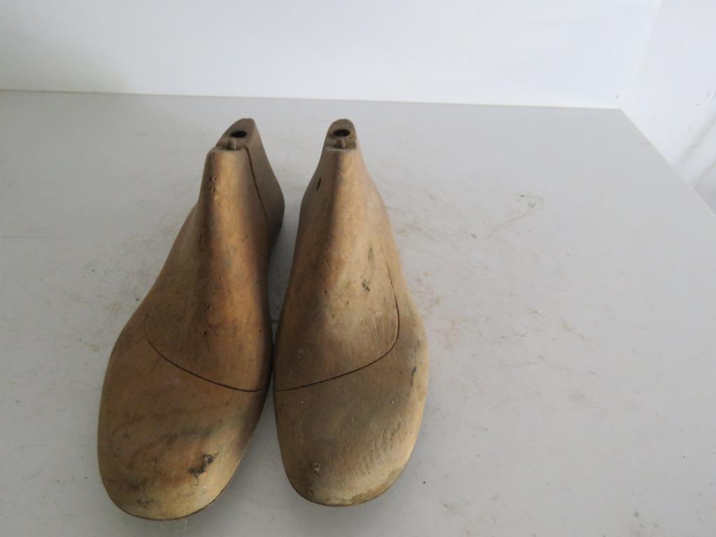 Paire de chaussure ancienne dure taille 33, Enlèvement ou Envoi