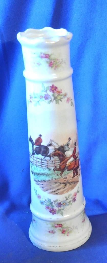 vase en porcelaine petre de baudour decor chasse a courre, Ophalen of Verzenden