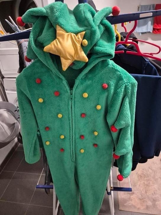 Onesie kerstboom maat 134, Ophalen, Zo goed als nieuw