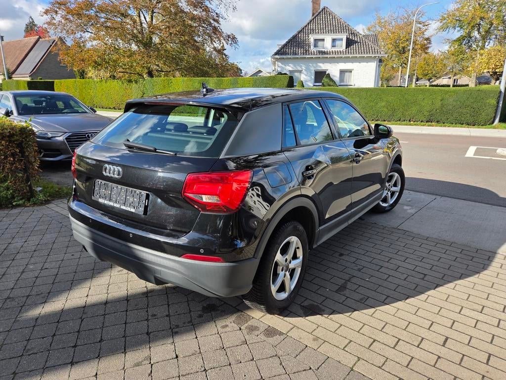 Audi Q2 1.0TFSI 2018, Auto's, Stof, Zwart, 5 zetels, 5 deurs