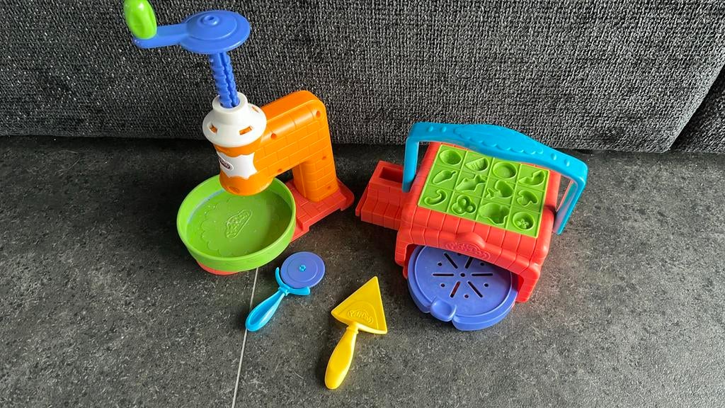 Jouet Play Doh La pizzeria sans plasticine, Enfants & Bébés, Jouets | Éducatifs & Créatifs, Utilisé
