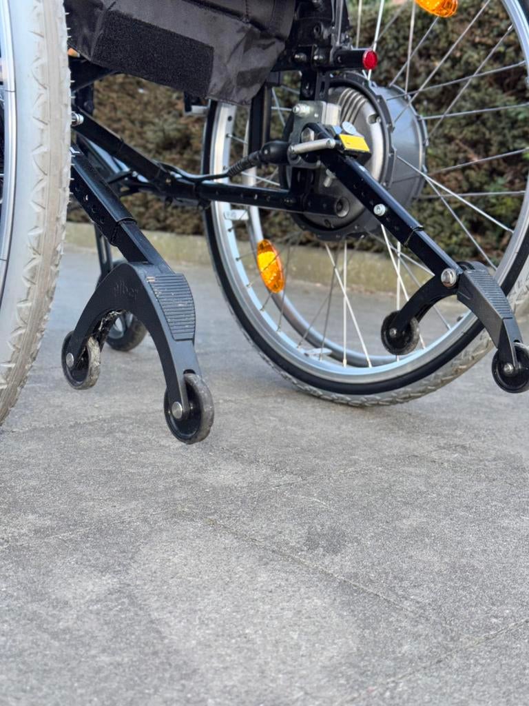 Elektrische rolstoel Invacare met Alber e-fix Licht,krachtig, Ophalen of Verzenden, Inklapbaar, Zo goed als nieuw, Elektrische rolstoel