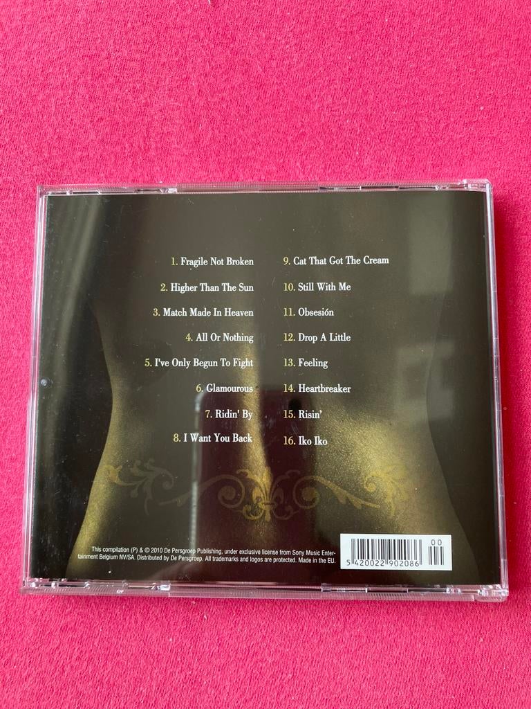 Natalia accoustelicious Dag Allemaal Uniek Cd Jaar 2010, Ophalen of Verzenden, Zo goed als nieuw