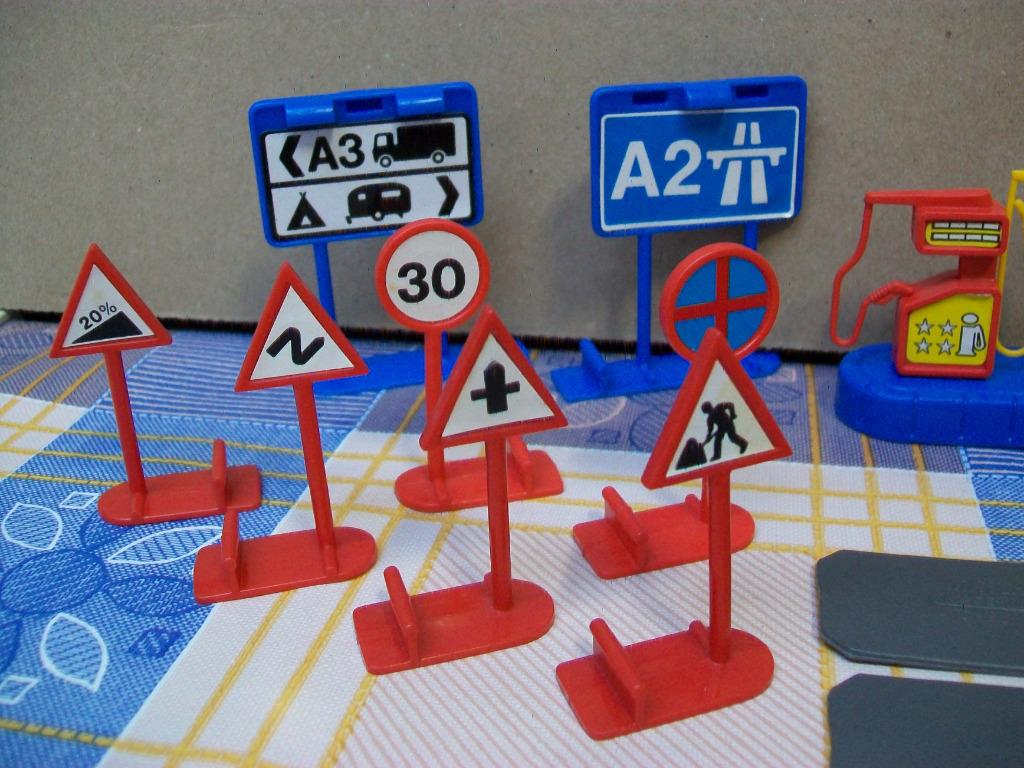 Matchbox Motorcity 500 - Superset MC-500 - Verkeersborden, Enlèvement ou Envoi, Comme neuf