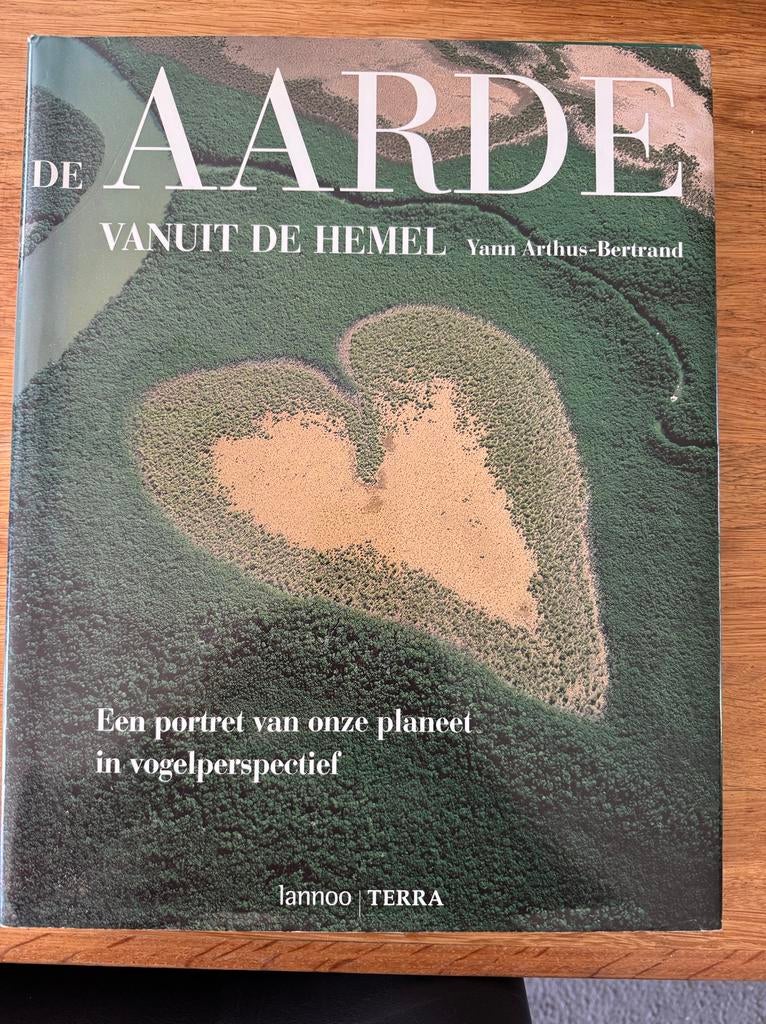 DE AARDE VANUIT DE HEMEL - Yann Arthus Bertrand, Enlèvement, Comme neuf