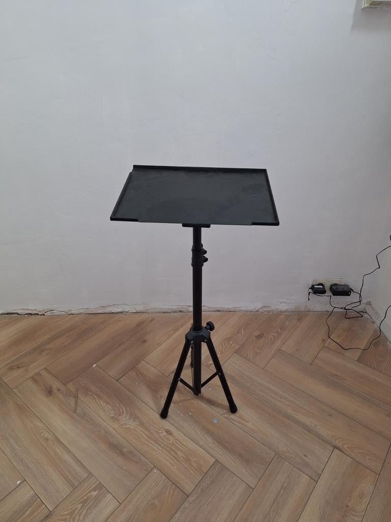 Support trépied projecteur, Enlèvement