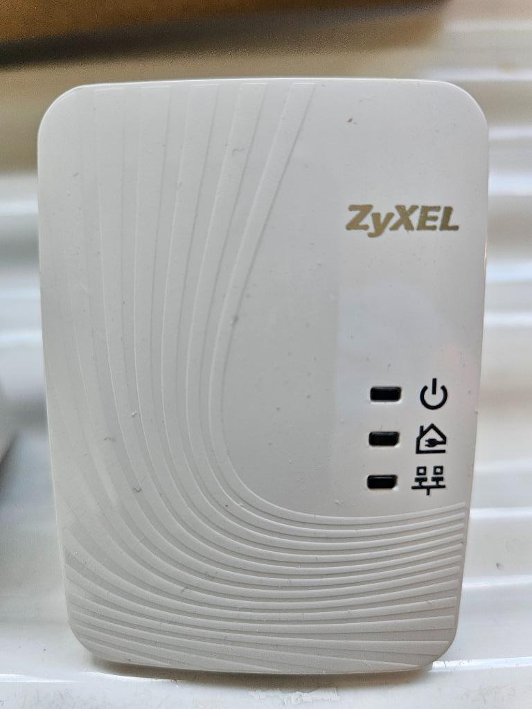 Zyxel powerline adapter, Ophalen, Gebruikt, Zykel