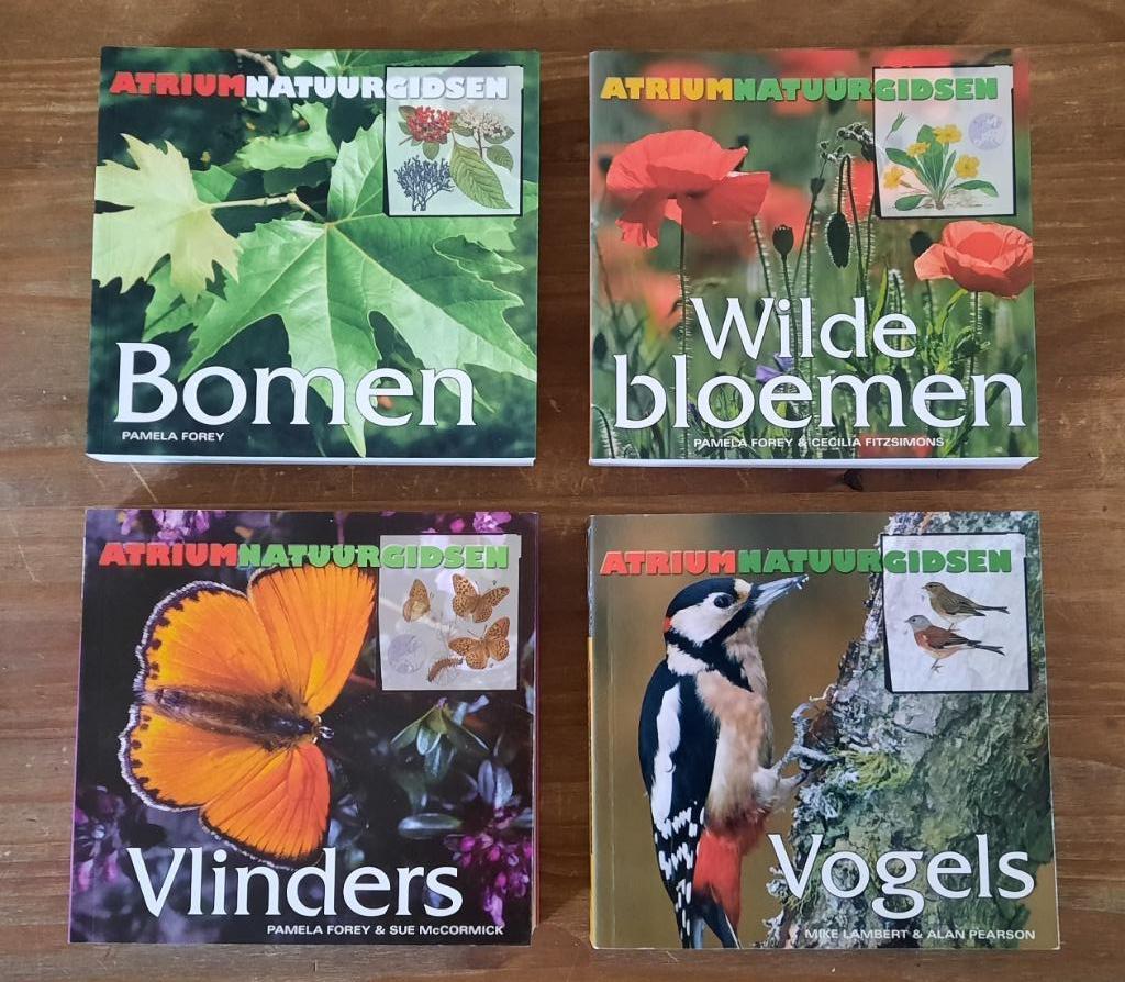Atrium natuurgidsen : 4 boeken, Livres, Nature, Enlèvement ou Envoi, Utilisé, Oiseaux