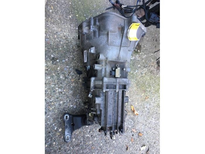 Boîte de vitesse d'un BMW 1-Serie, -, 3 mois de garantie, Utilisé, -