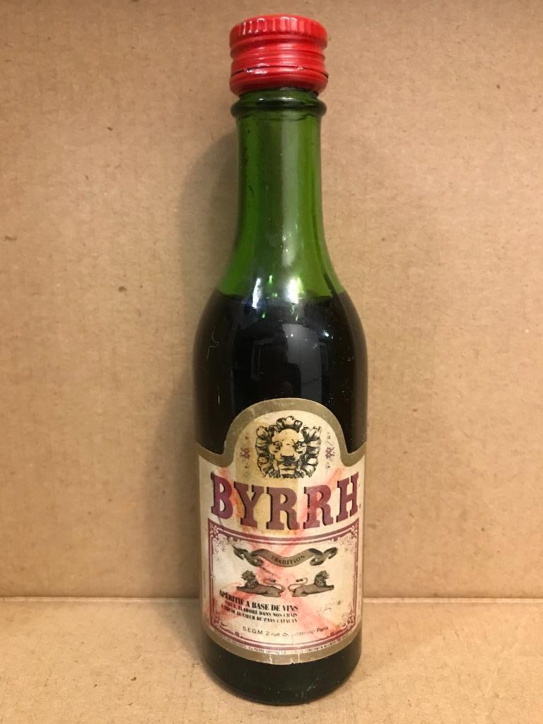 BYRRH - Mignonnette d'alcool - 6,8 cl - 17° - France, Enlèvement ou Envoi, France, Autres types, Pleine
