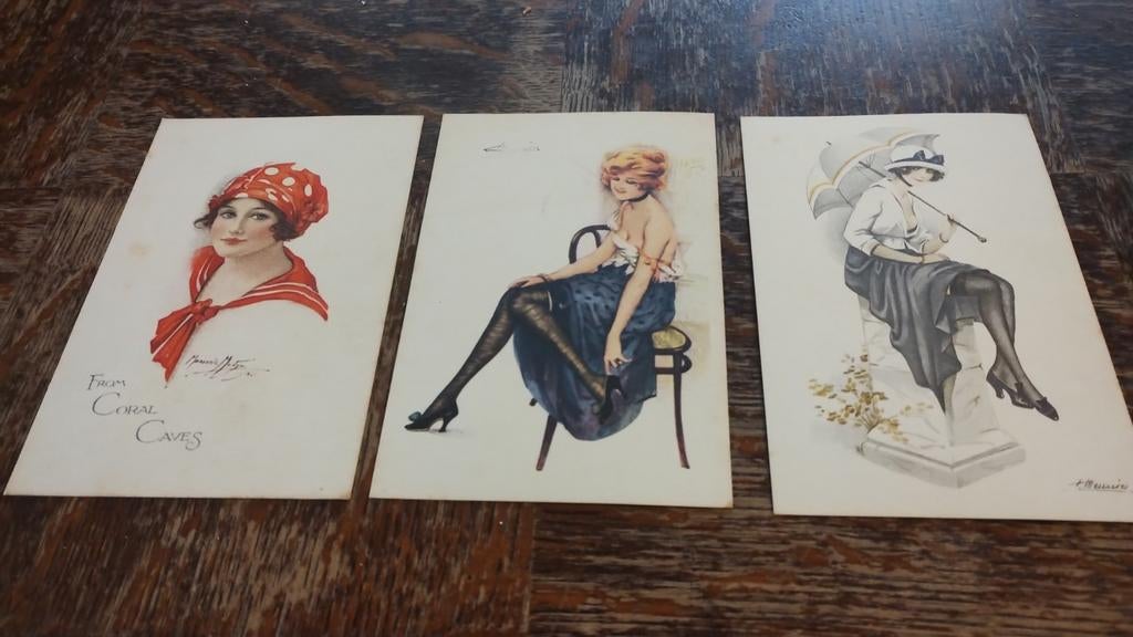 Bio-tex prentbriefkaart biotex ansichtkaart vrouwen jaren 20, Verzamelen, Ophalen of Verzenden, Klederdracht