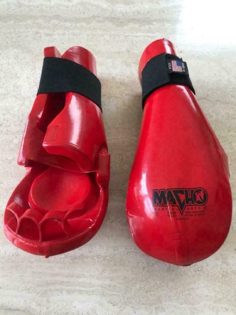 Paar MACHO Punch rood - maat M (zn2532), Sport en Fitness, Vechtsporten en Zelfverdediging, Maat M, Ophalen of Verzenden, Zo goed als nieuw