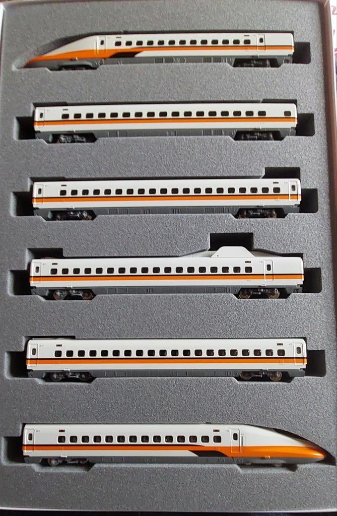 NLK 1029 KATO 10-1616 EN 10-1617 TAIWAN HIGH SPEED RAIL, Hobby en Vrije tijd, Modeltreinen | N-Spoor, Overige merken, Treinset
