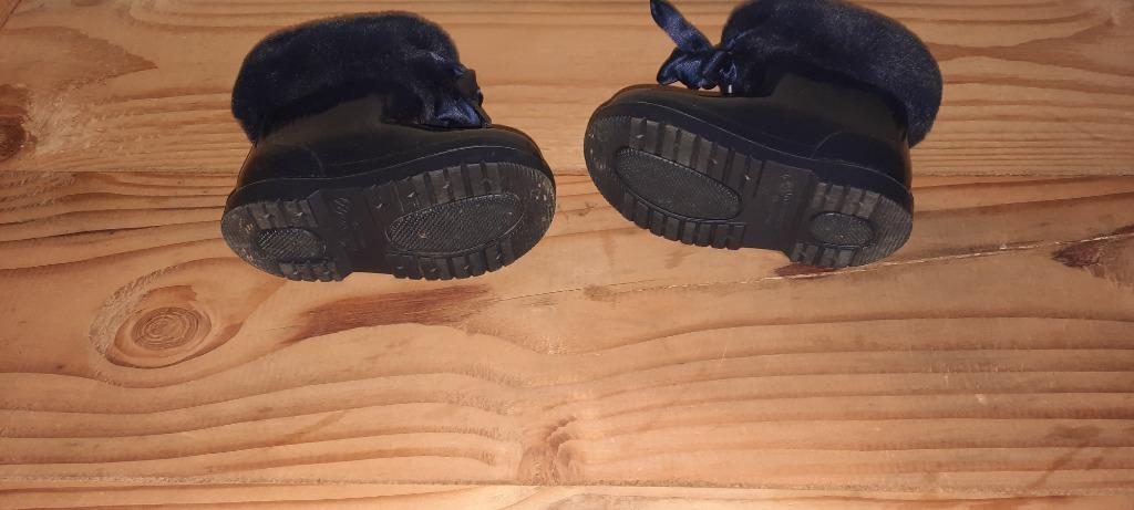 Mooie nieuwe laarsjes maat 22, Meisje, Made in spain, Nieuw, Ophalen of Verzenden