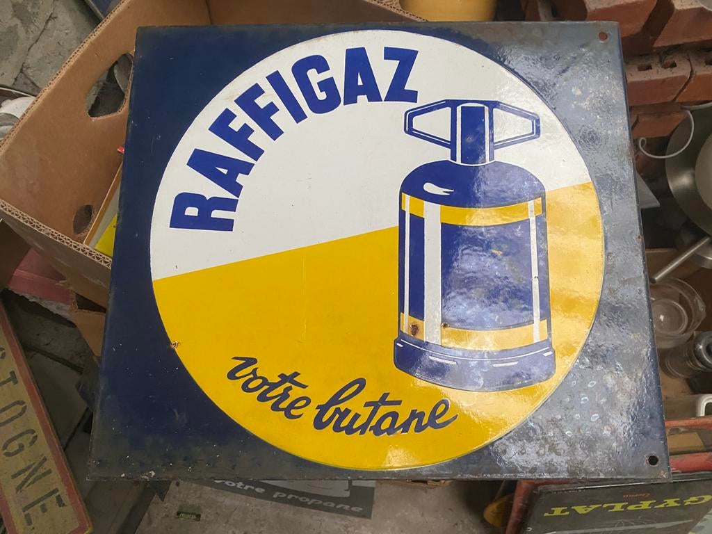 tres belle plaque double face Raffigaz butane, Enlèvement ou Envoi, Utilisé, Panneau publicitaire