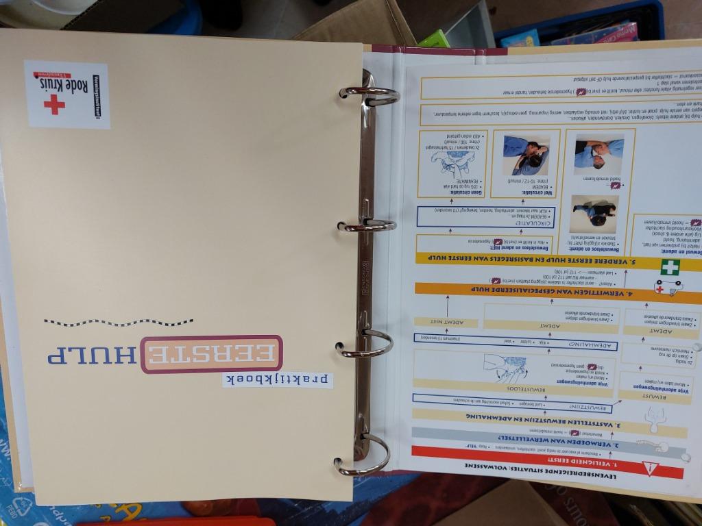 praktijkboek Eerste Hulp - Rode Kruis, Ophalen of Verzenden, Zo goed als nieuw, Hogeschool
