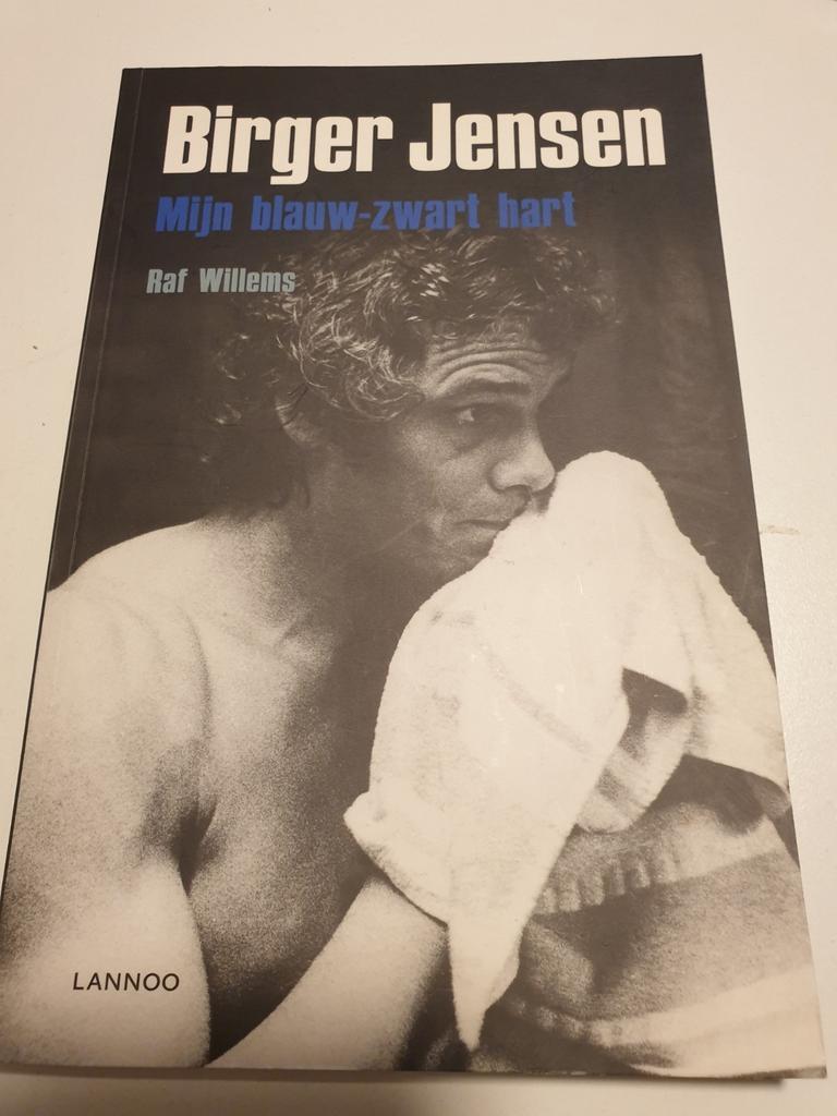 Raf Willems - BIRGER JENSEN Club Brugge min blauw-zwart hart, Ophalen of Verzenden, Zo goed als nieuw, Balsport, Raf Willems