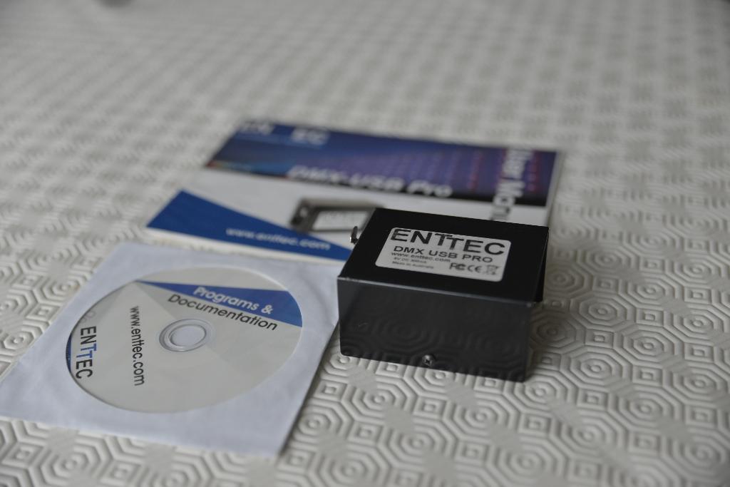 Enttec DMX USB PRO-interface (compleet), Ophalen of Verzenden, Gebruikt, Overige typen