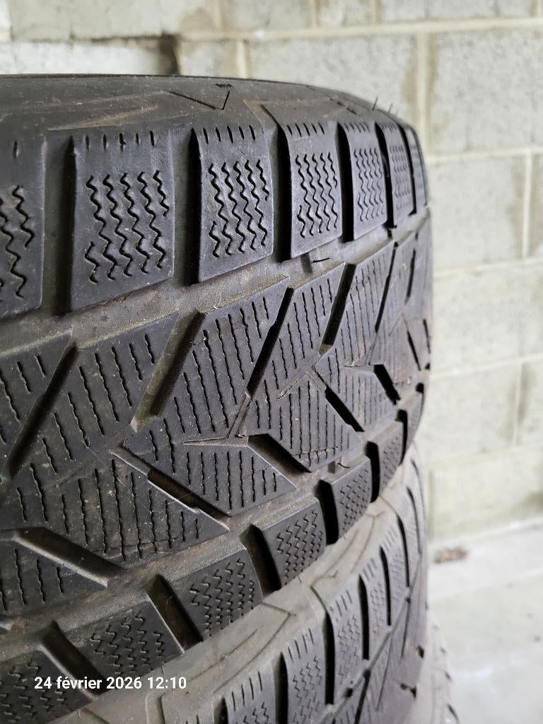 Jantes en tôle et pneus neige, Pneus hiver, 16 pouces, Véhicule de tourisme, Pneu(s)