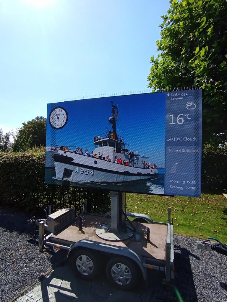 led scherm huren - trailer voor outdoor of modulair indoor, Ophalen of Verzenden, Gebruikt, Tv en Weergevers